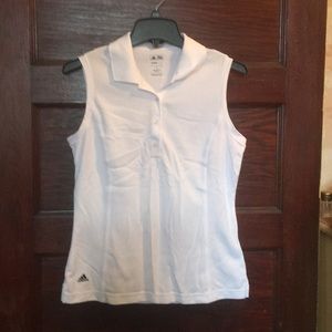 White sleeveless shirt